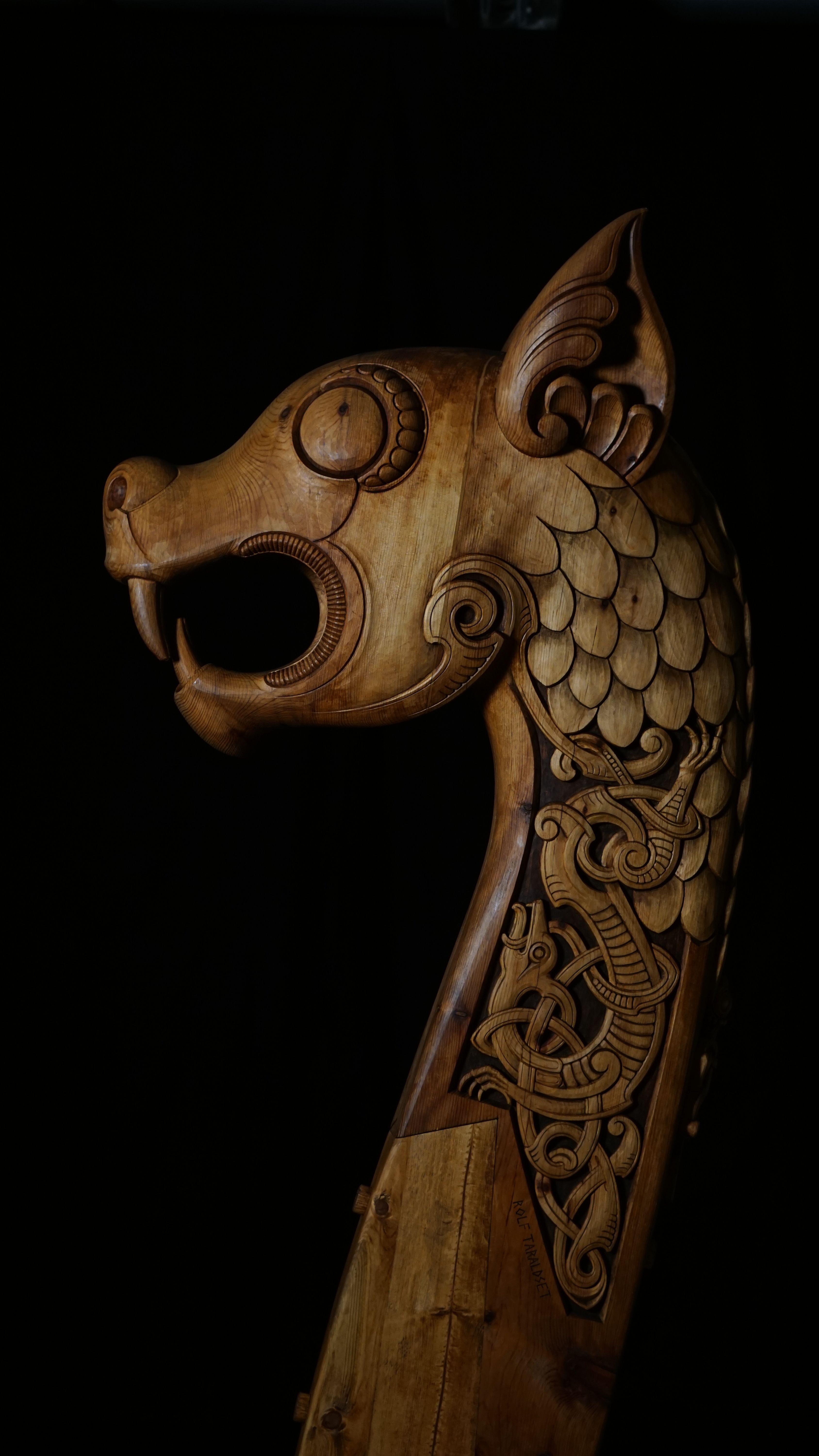 Dragon head and tail for the Myklebust ship — head